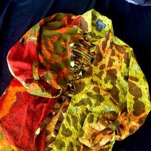 Blouse size medium perfect condition